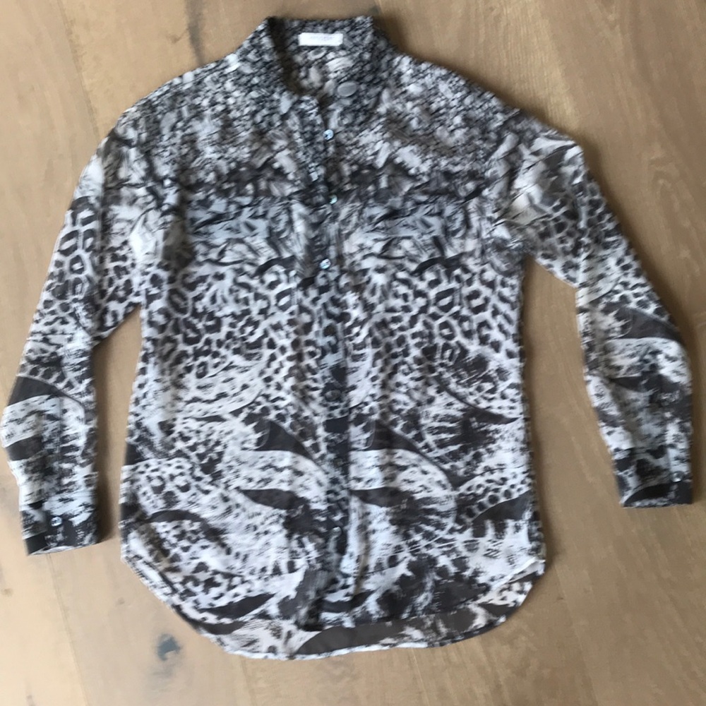 Equipment exotic print silk blouse